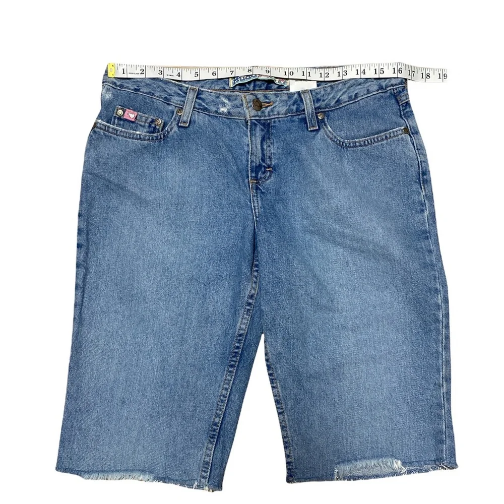 Mudd Bermuda Jean Shorts Women’s 11 Blue Denim Casual Cut Offs Raw Hem Jorts